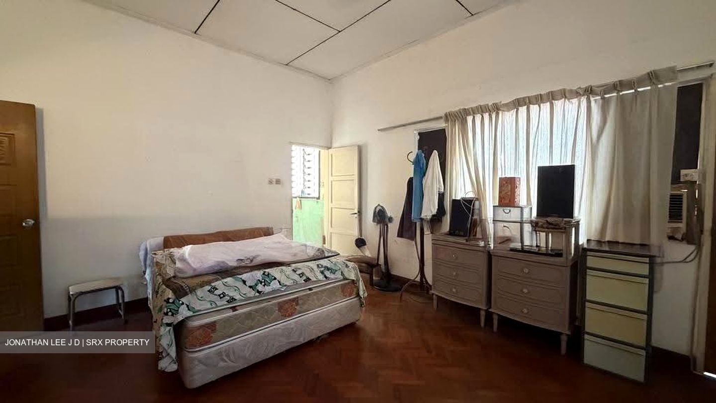 Jalan Rendang (D15), Semi-Detached #611909151